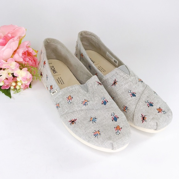 Toms Shoes - Toms Classic Drizzle Gray Bug Slip On Size 9.5